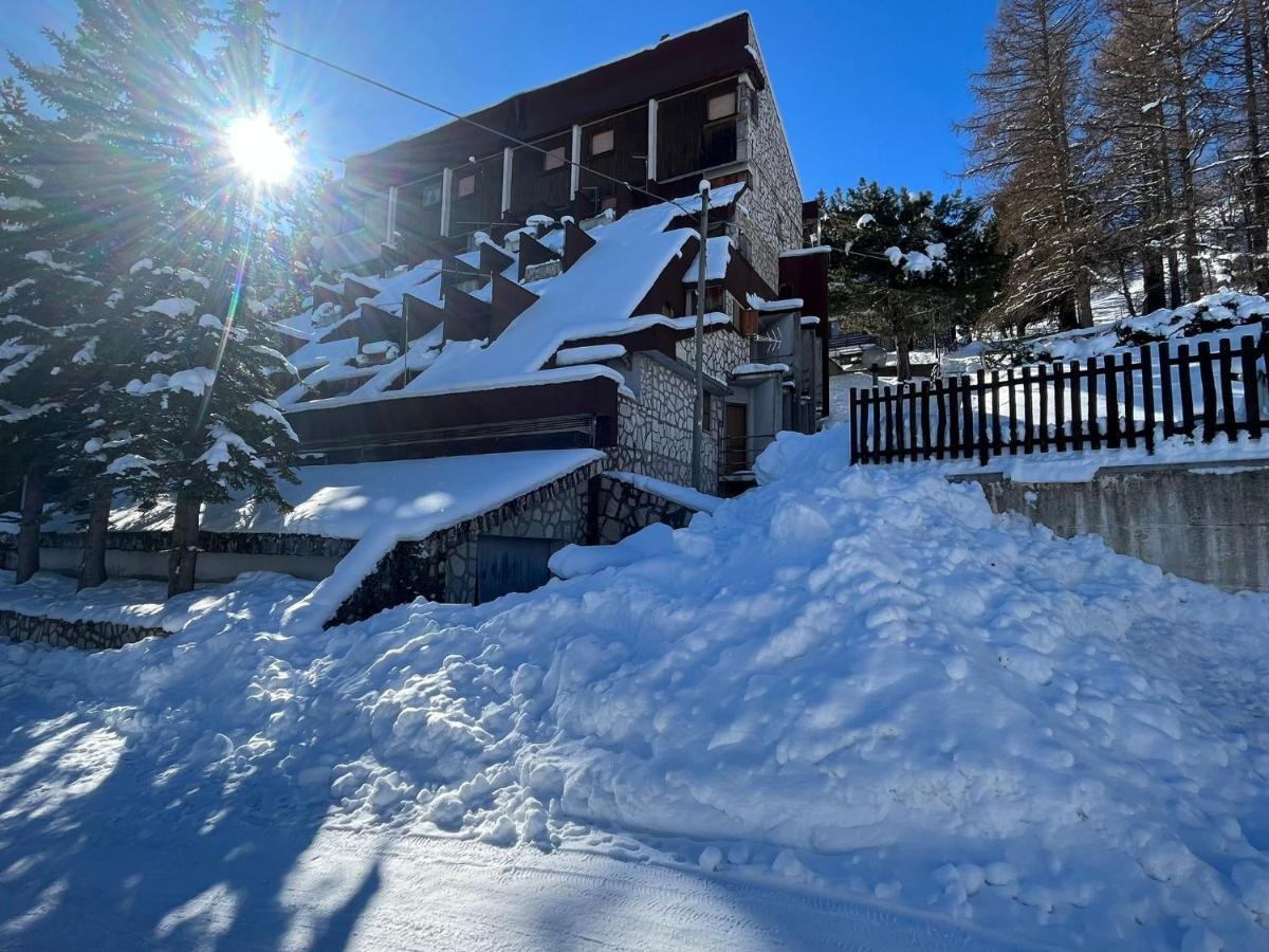 La Pigna Sbarazzina Apartment Rocca di Cambio Luaran gambar